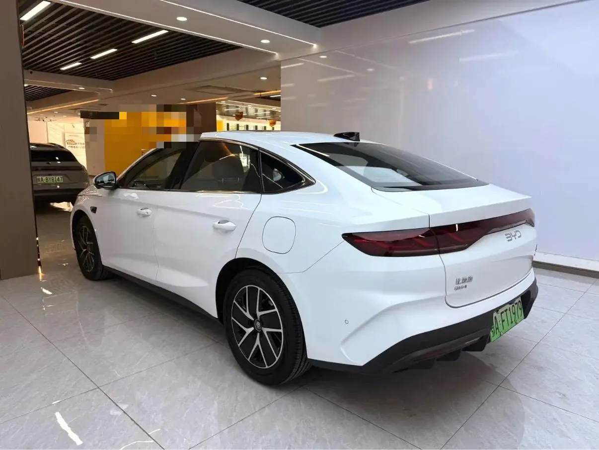 BYD 2025 Qin L DM-i 1.5 stepless smart driving version 120KM leading automatic gear 7