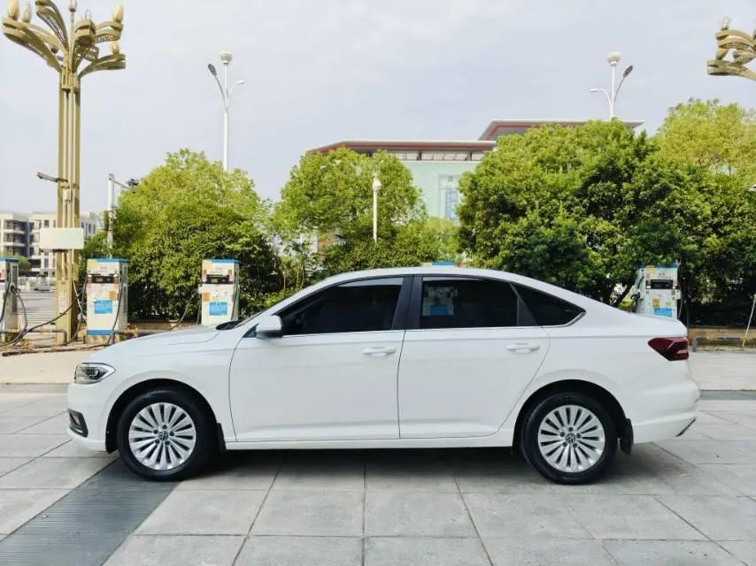 Volkswagen 2021 Lavida 1.5 Comfort Edition Automatic Gear 3
