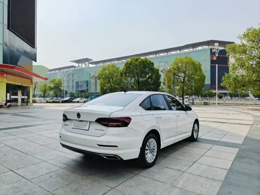 Volkswagen 2021 Lavida 1.5 Comfort Edition Automatic Gear 6