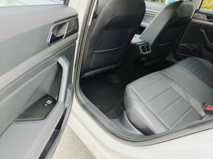 Volkswagen 2021 Lavida 1.5 Comfort Edition Automatic Gear 8