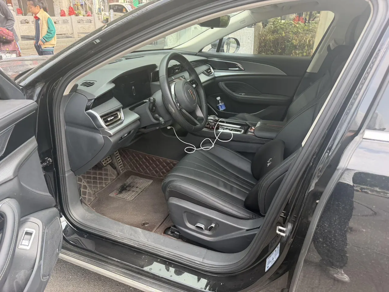 HongQi 2023 H5 1.5T Zhilian Flag Rhyme Edition Automatic Gear 2