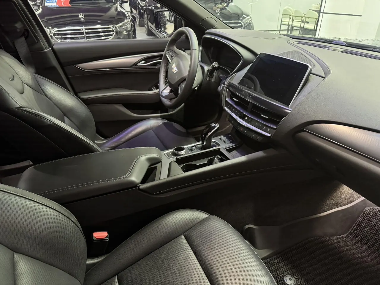 Cadillac 2023 CT5 2.0T 28T Luxury (Standard Edition) Automatic Gear 8