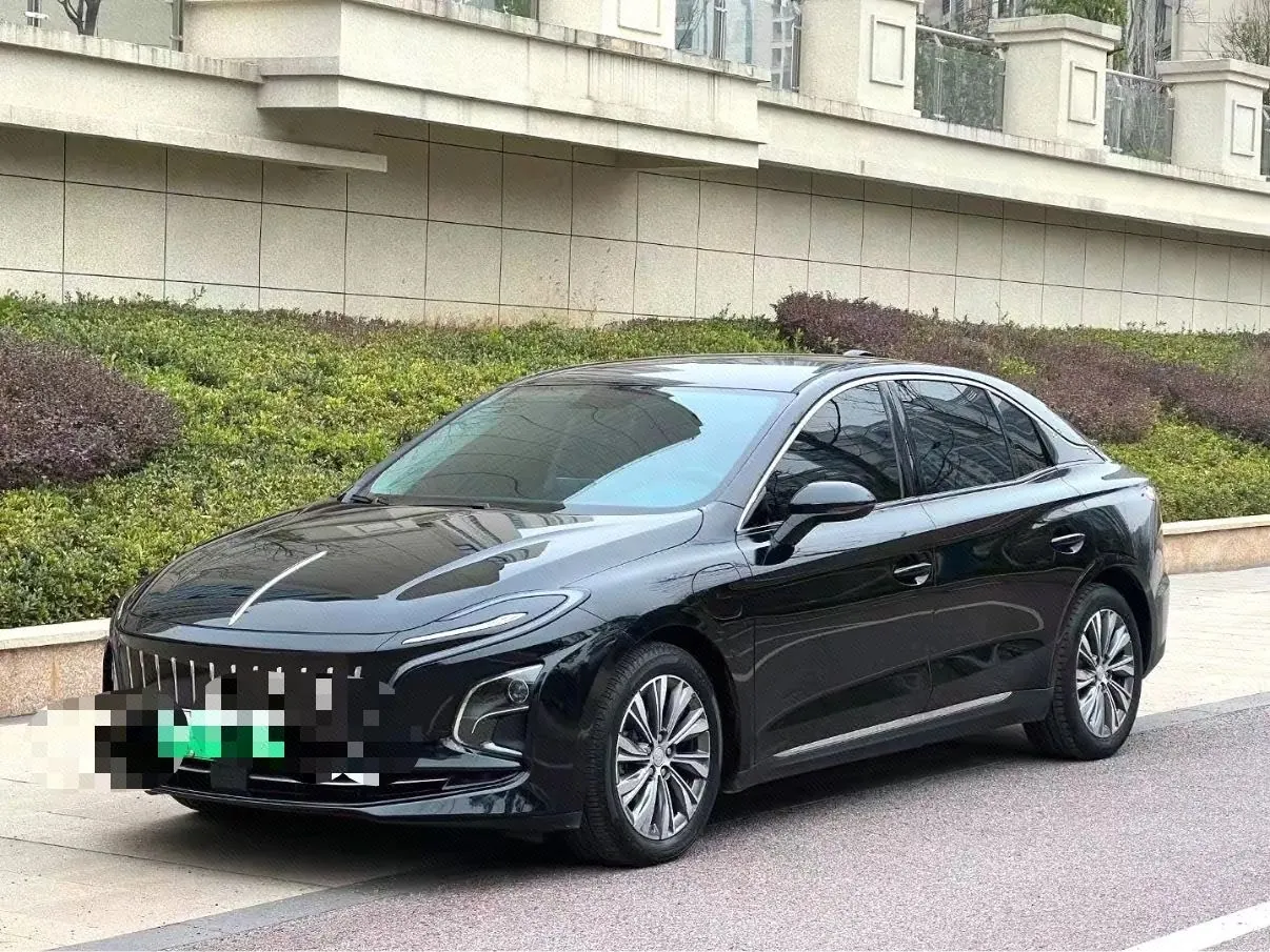HongQi 2021 E-QM5 charging drops version of automatic gear - View 1