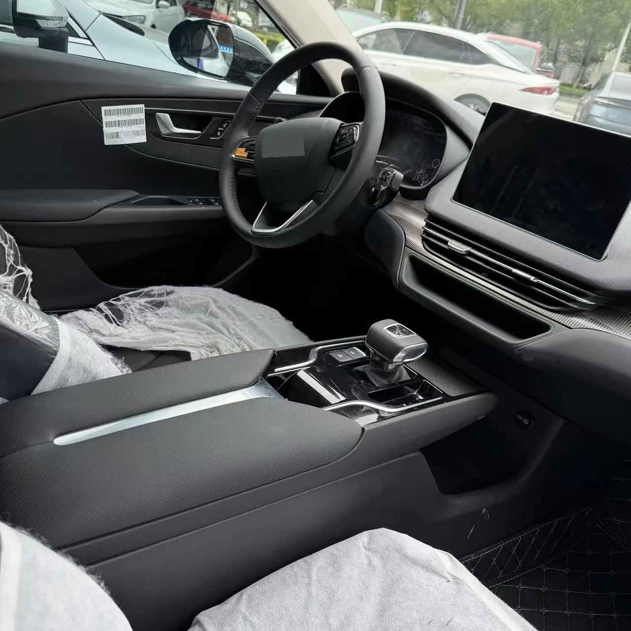 HongQi 2021 E-QM5 charging drops version of automatic gear 5