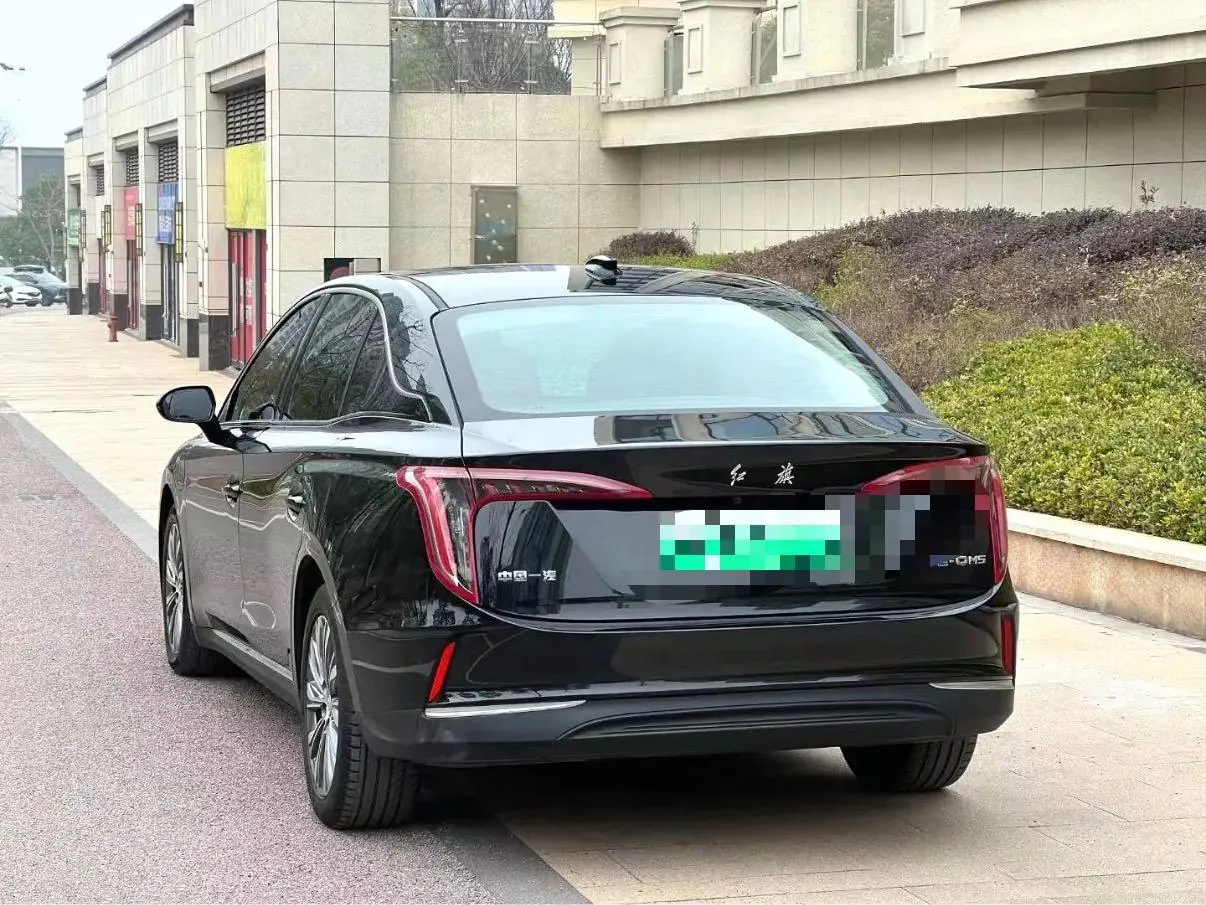 HongQi 2021 E-QM5 charging drops version of automatic gear 7