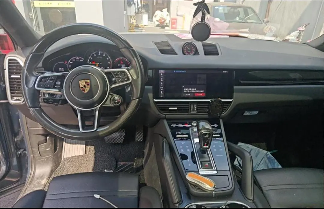 Porsche Cayenne New Energy (Imported) 2020 Cayenne Oil and Electric Hybrid 2.0T Automatic Gear 2