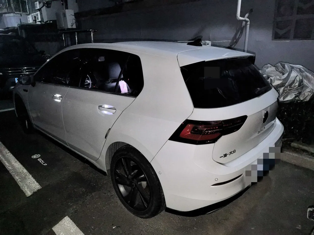 Volkswagen 2023 Golf 8 R-Line 1.4TSI 280TSI Lite Automatic 3