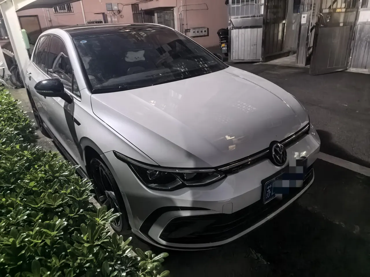 Volkswagen 2023 Golf 8 R-Line 1.4TSI 280TSI Lite Automatic 5