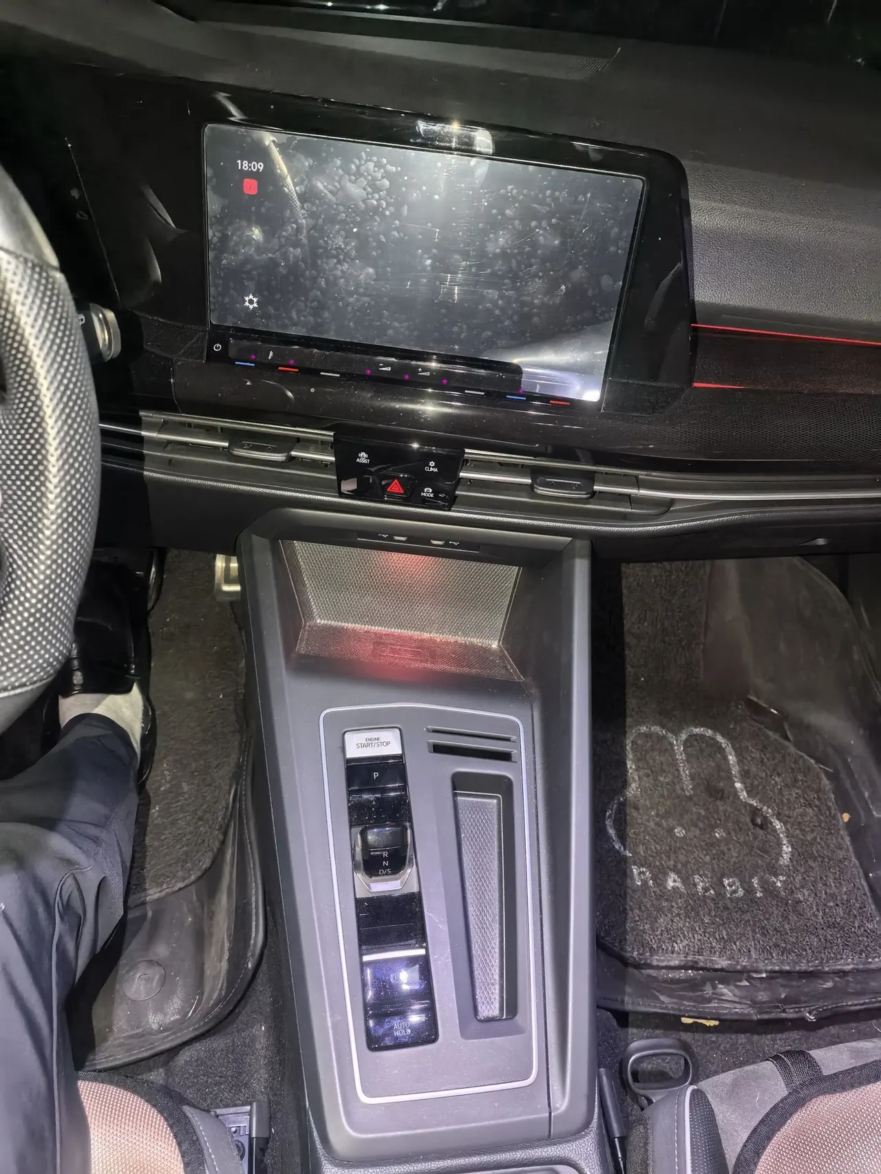Volkswagen 2023 Golf 8 R-Line 1.4TSI 280TSI Lite Automatic 9