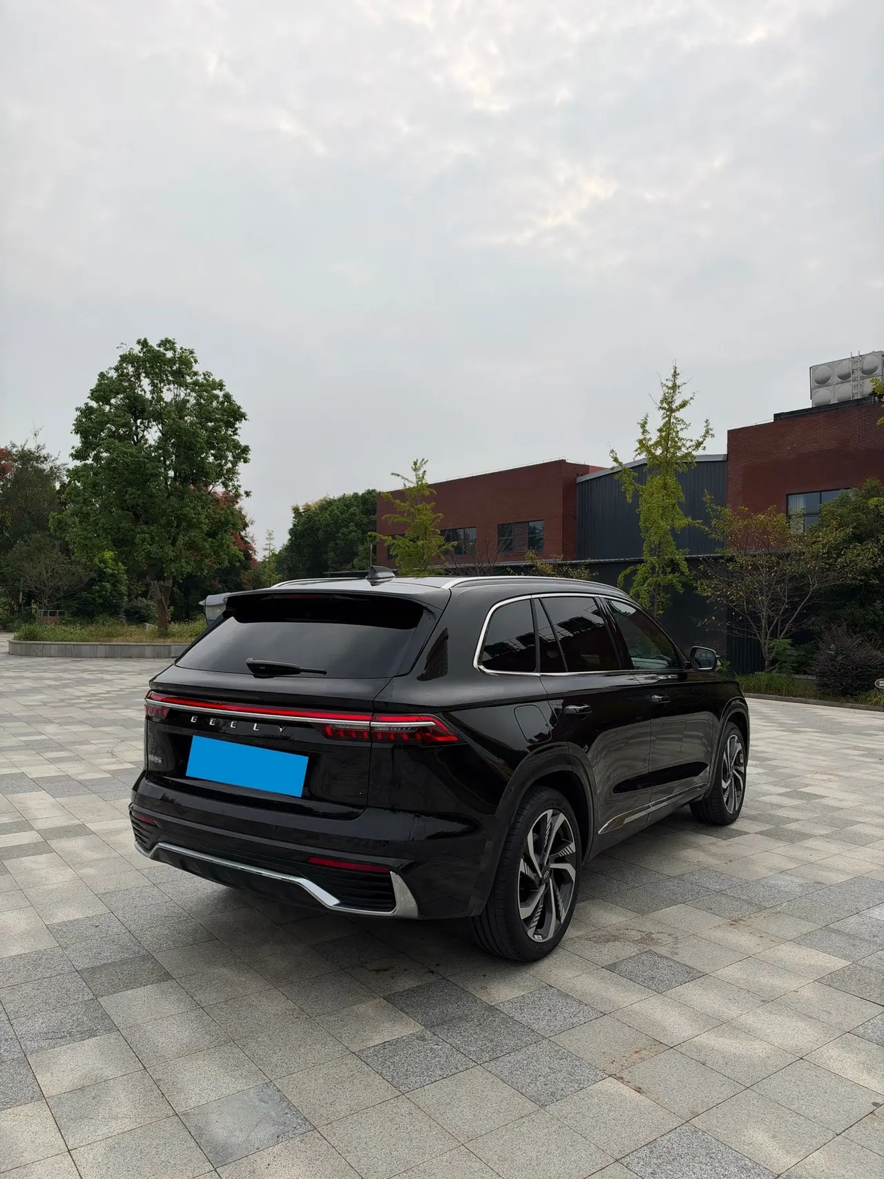 Geely 2024 XingyueL (Monjaro) 2.0TD High Power Two-Drive Enovate Edition Automatic Transmission 8