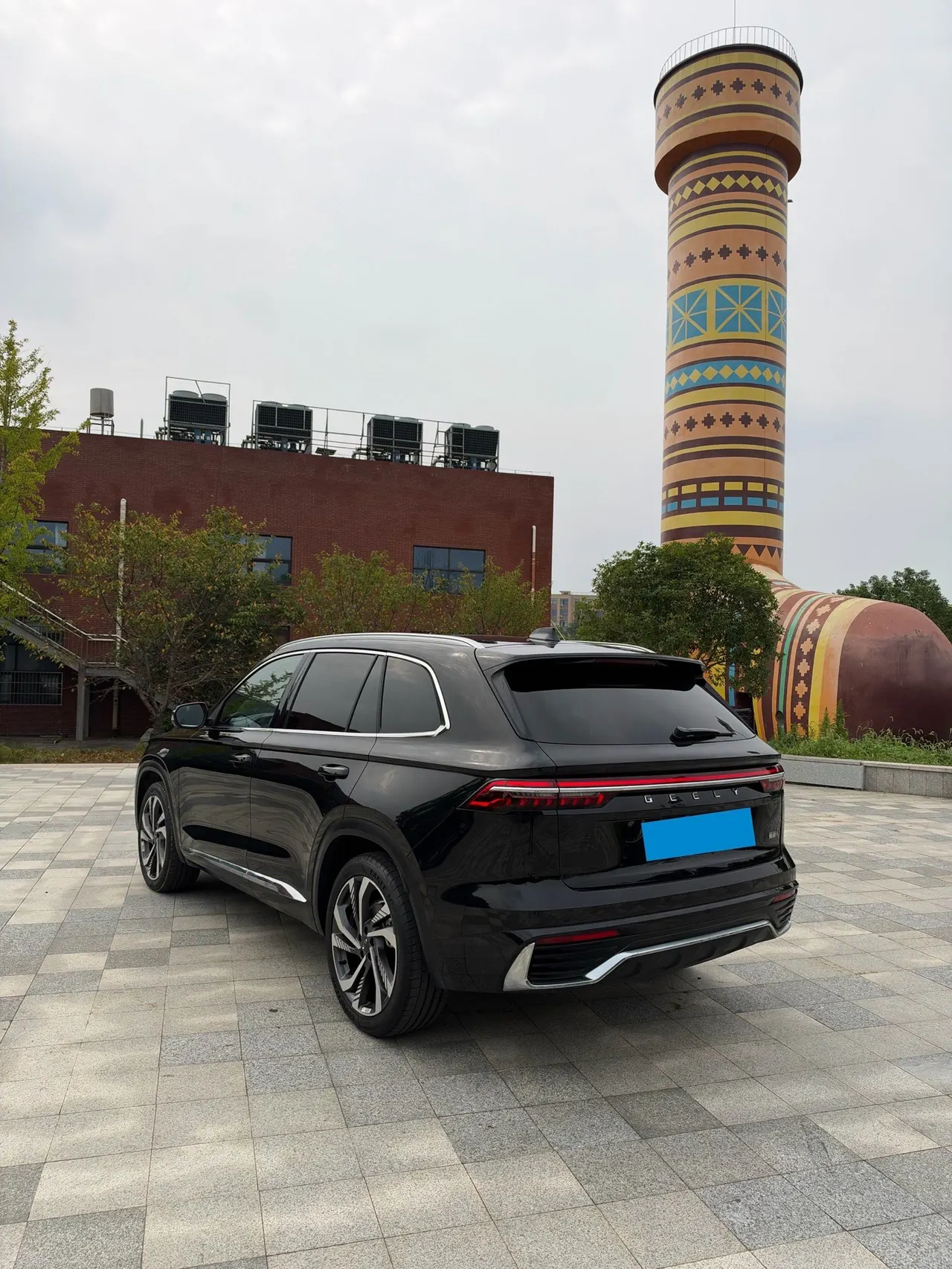 Geely 2024 XingyueL (Monjaro) 2.0TD High Power Two-Drive Enovate Edition Automatic Transmission 9