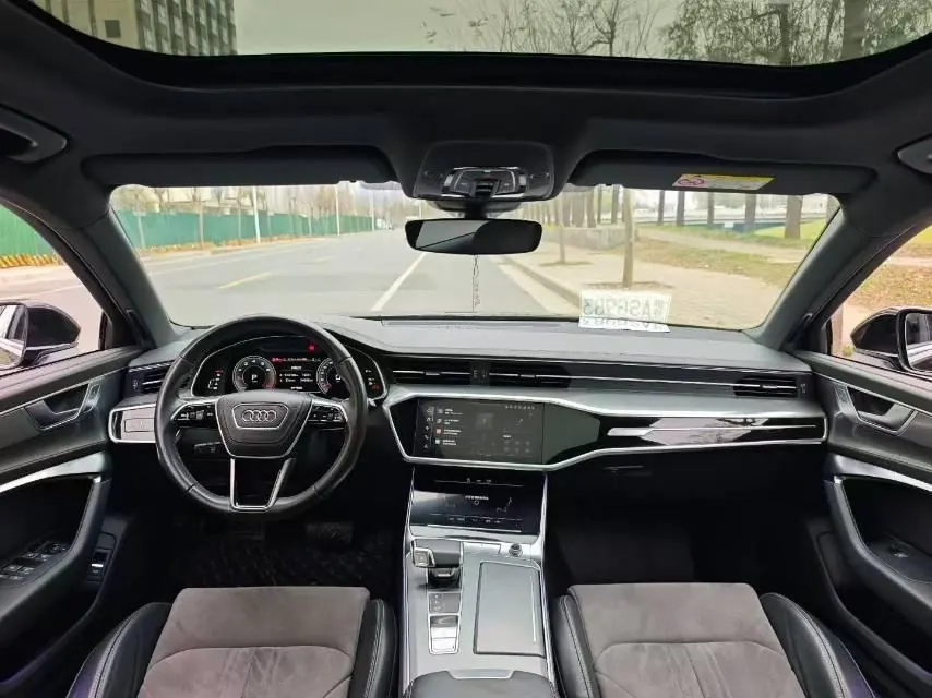 Audi 2024 A6L 2.0TFSI 45TFSI Quattro Selected Dynamic Automatic 6