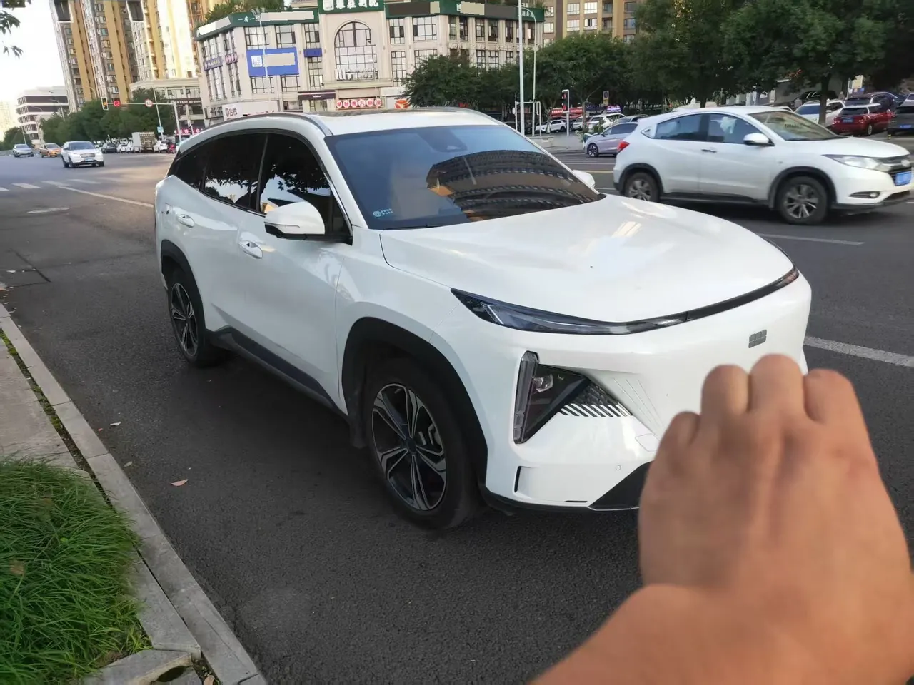 Geely Galaxy 2023 L7 1.5T 115km PLUS automatic gear 2