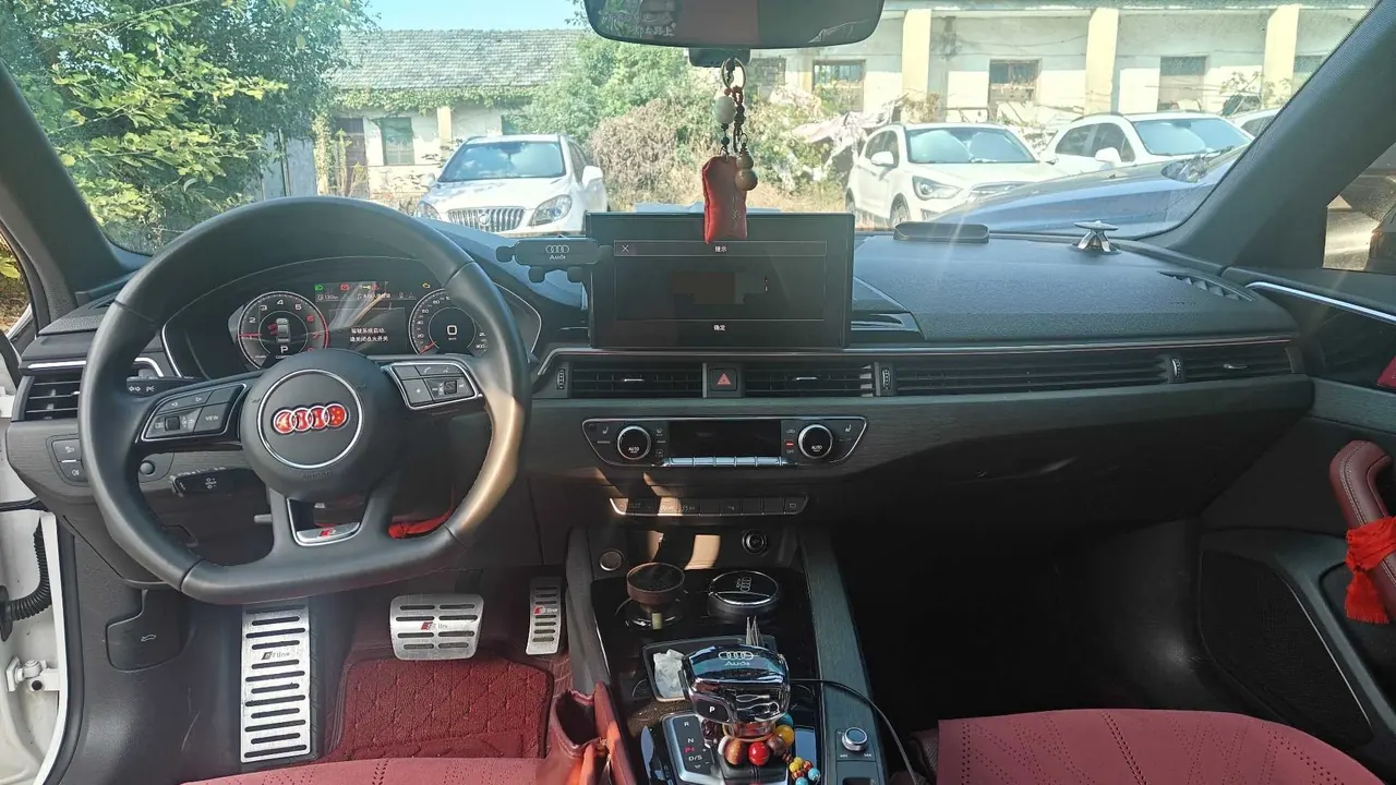 Audi 2023 A4L 2.0TFSI 40TFSI Deluxe Dynamic Automatic 7