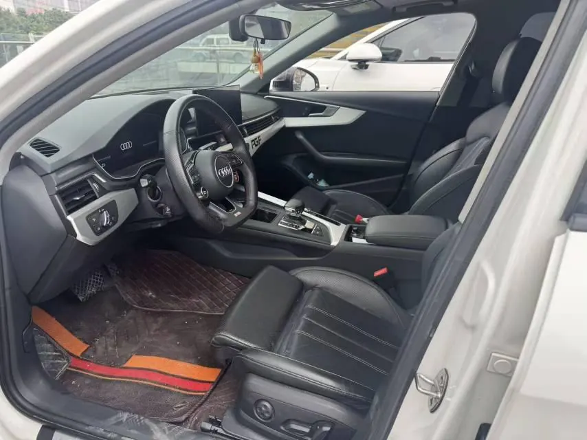 Audi 2020 A4L 2.0TFSI 40TFSI Fashion Dynamic Automatic 5