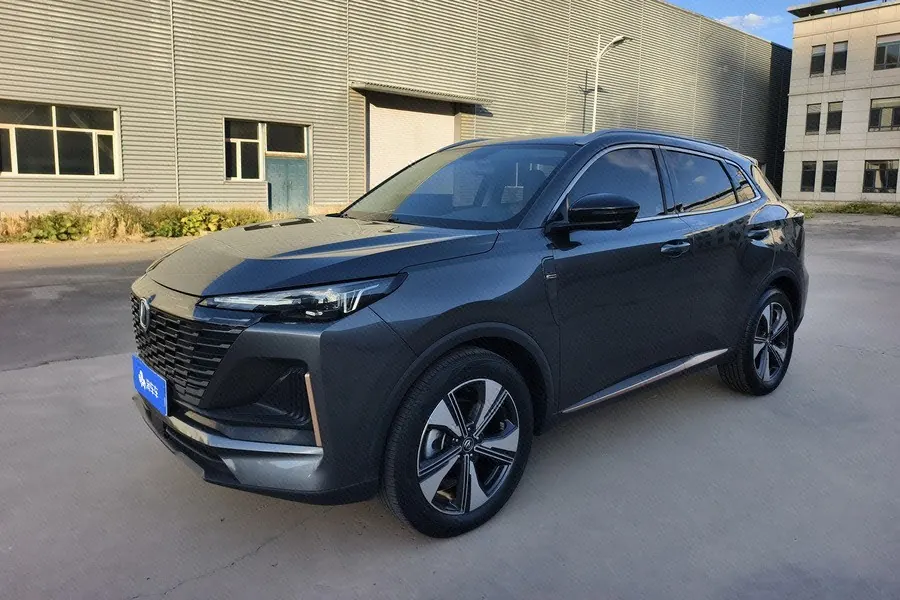 ChangAn 2022 CS55 PLUS 1.5T Honorable Automatic Gear - View 1