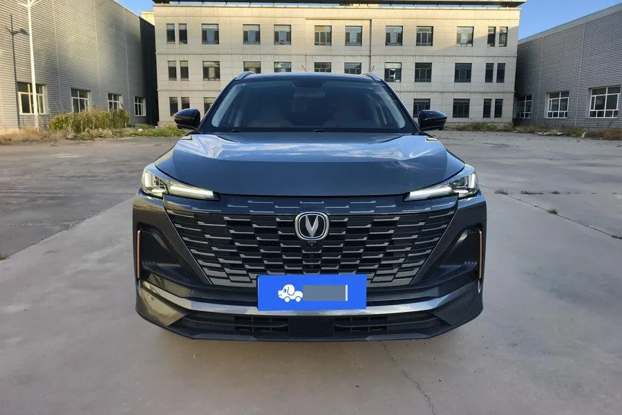ChangAn 2022 CS55 PLUS 1.5T Honorable Automatic Gear 3