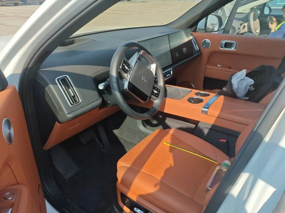 Li 2025 L9 Ultra Smart Refresh Edition Automatic Transmission 5