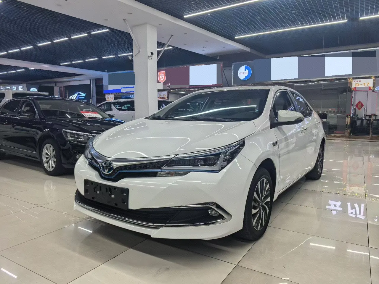 Open image lightbox: Toyota 2020 Corolla Double Engine E 1.8 Stepless Comfort Edition Automatic Gear