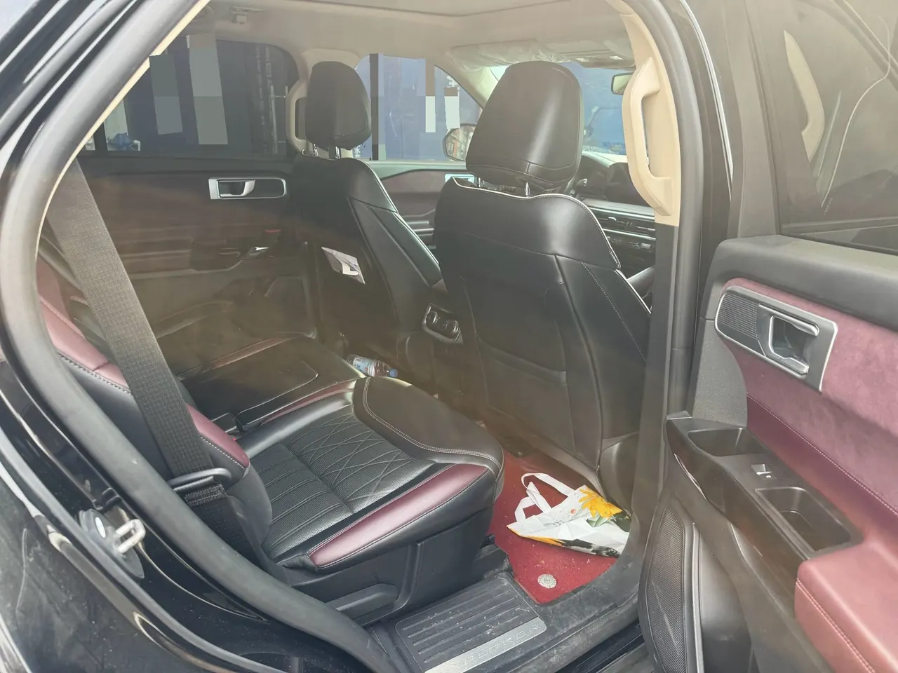 Ford 2020 Explorer 2.3T EcoBoost 285 Four-wheel Drive Titanium Edition 6-seat Automatic Gear 7