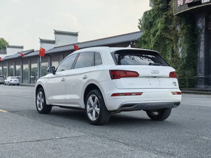 Audi 2020 Q5L 2.0TFSI 40TFSI Rongxiang Fashion Automatic 7