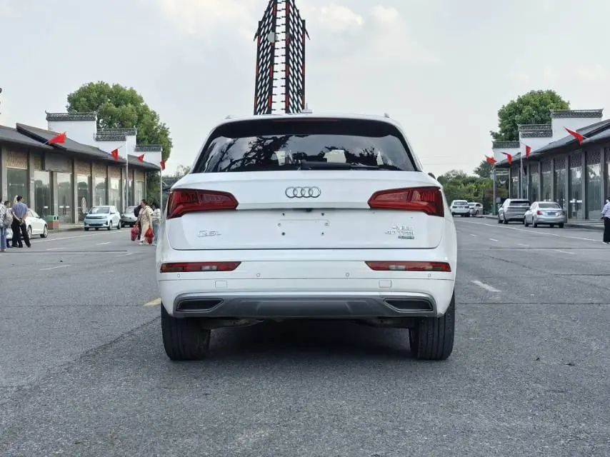 Audi 2020 Q5L 2.0TFSI 40TFSI Rongxiang Fashion Automatic 8