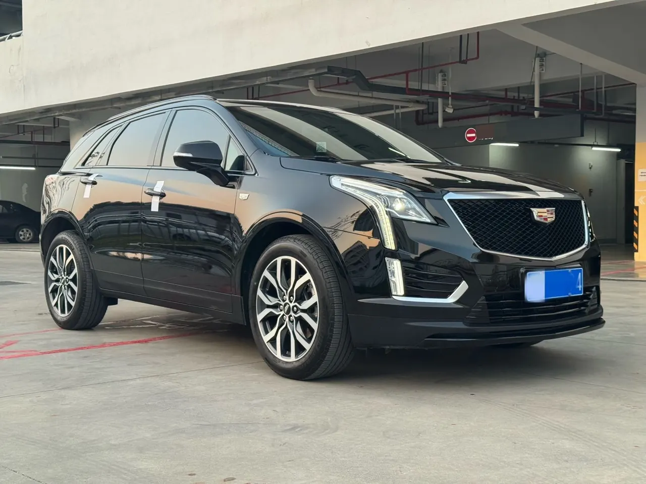 Cadillac 2024 XT5 48V 2.0T 4-wheel drive luxury (hummingbird version) automatic gear 3