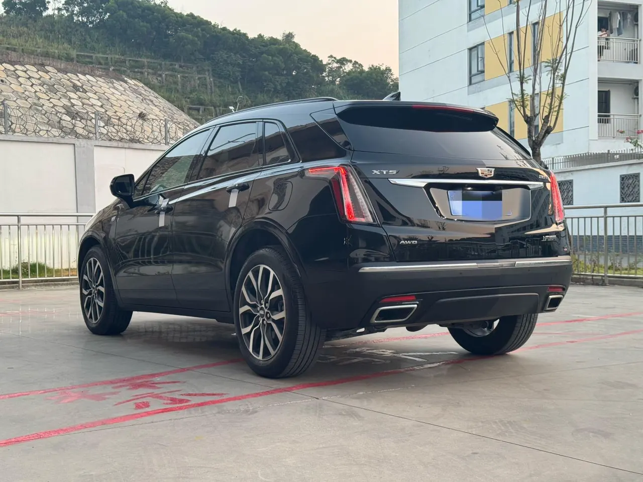 Cadillac 2024 XT5 48V 2.0T 4-wheel drive luxury (hummingbird version) automatic gear 7