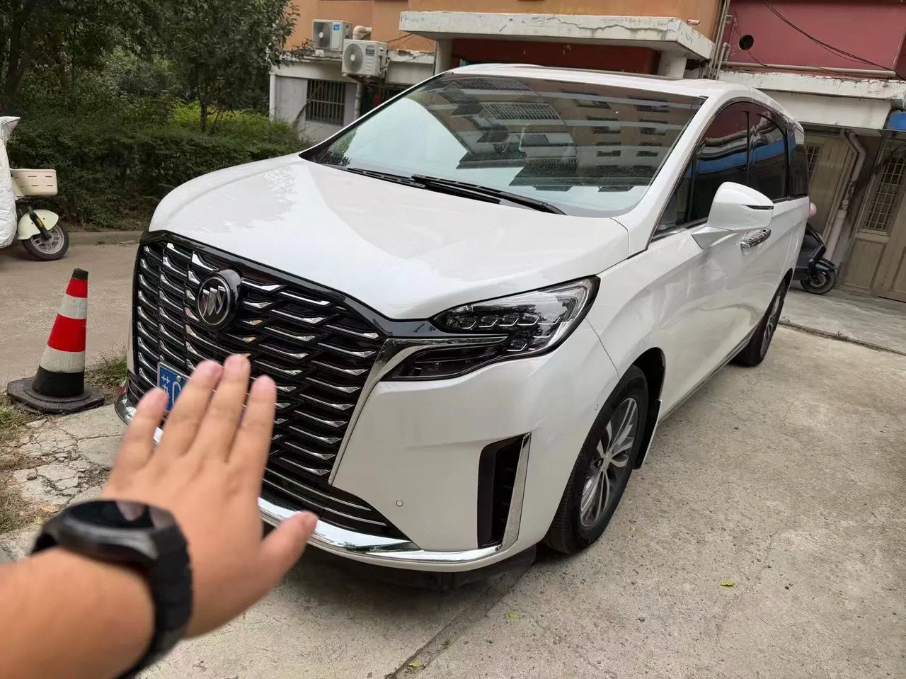 Open image lightbox: Buick 2022 GL8 ES Lu Zun 2.0T 653T Exclusive Automatic Gear