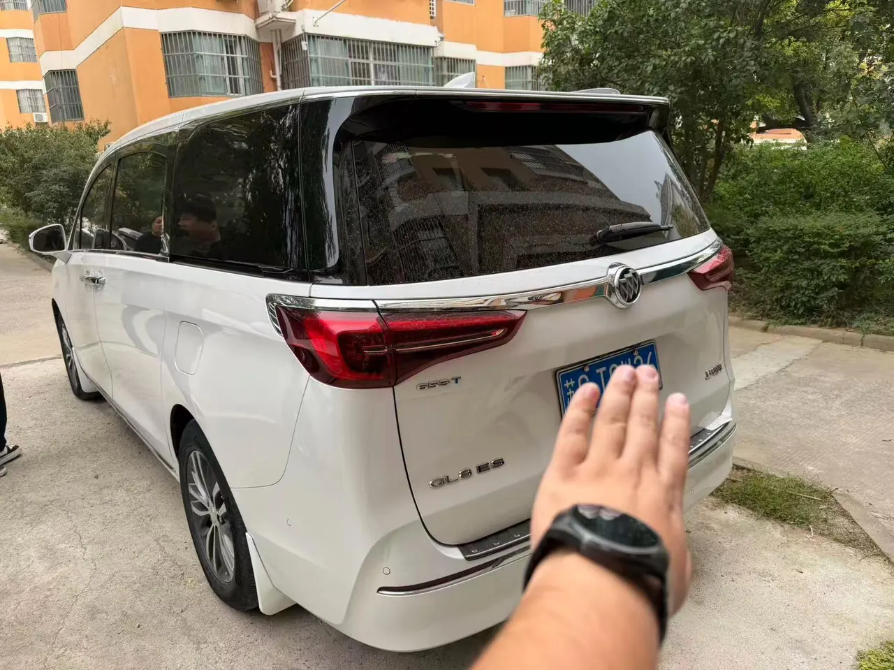 Buick 2022 GL8 ES Lu Zun 2.0T 653T Exclusive Automatic Gear 3