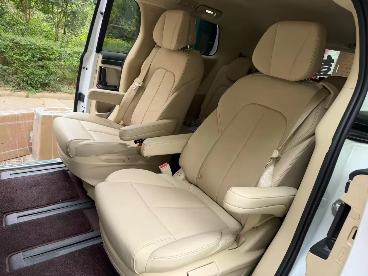 Buick 2022 GL8 ES Lu Zun 2.0T 653T Exclusive Automatic Gear 4