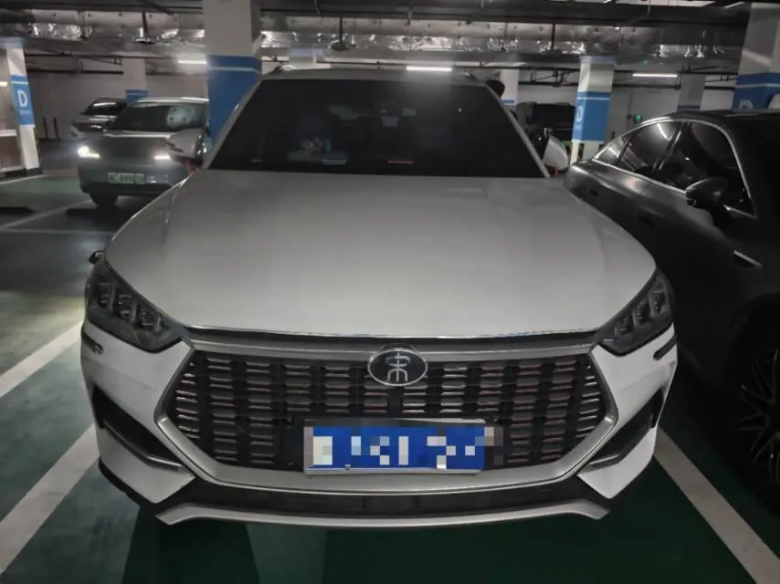 BYD 2020 Song PLUS 1.5T Luxury Automatic Gear 2