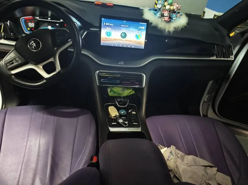 BYD 2020 Song PLUS 1.5T Luxury Automatic Gear 5