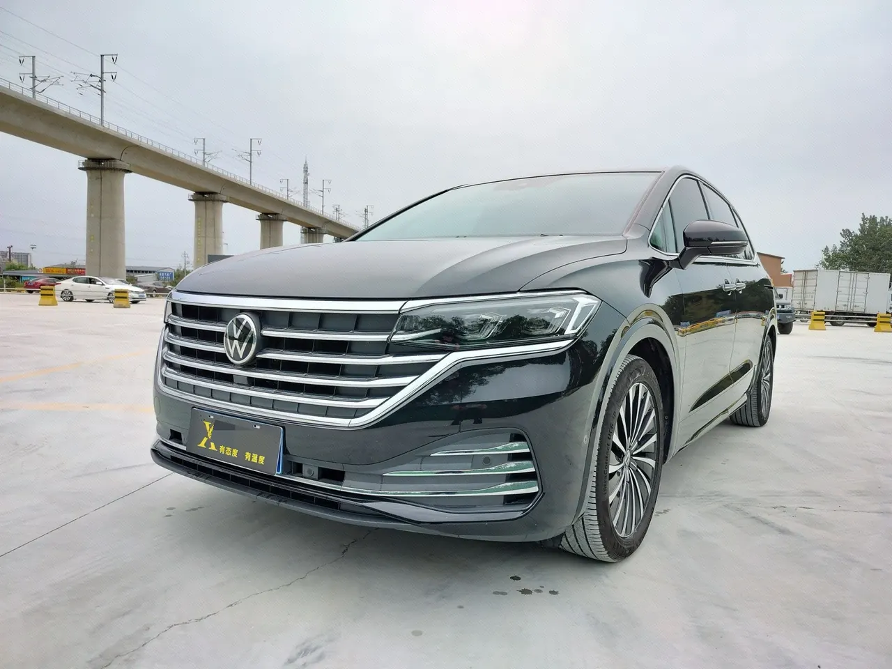 Volkswagen 2020 Wei (Viloran) 2.0TSI 380TSI Premium Edition Automatic Gear - View 1