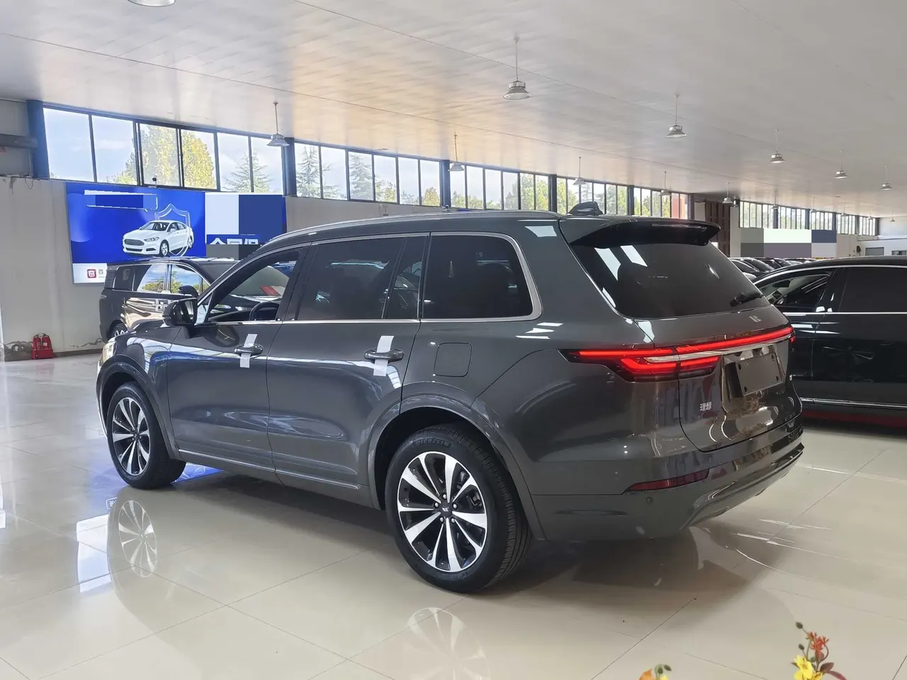 Li 2020 ONE 1.2T extended range 6-seat automatic gear 5