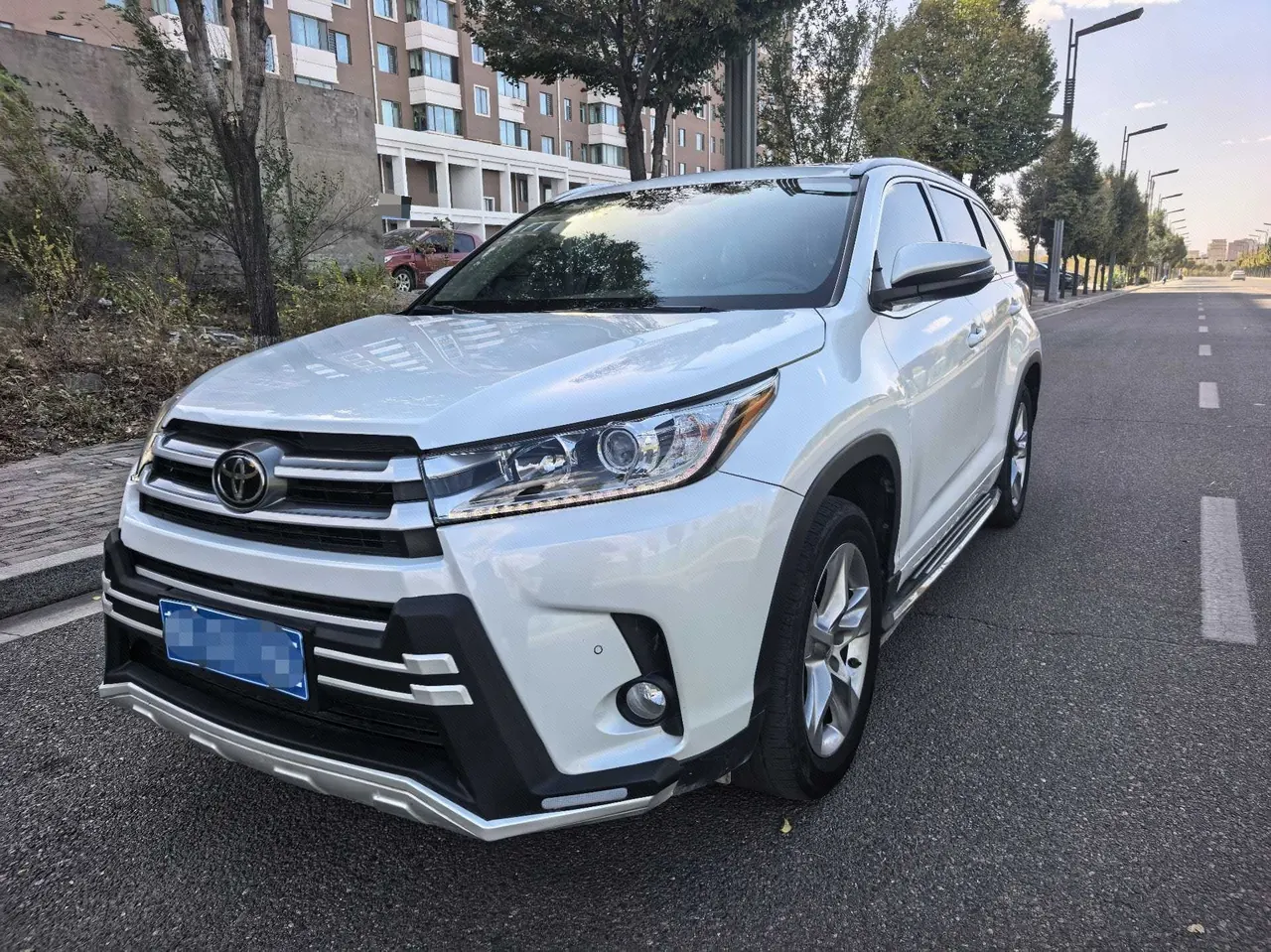 Open image lightbox: Toyota 2021 Highlander 2.0T 4-wheel drive deluxe 7-seat automatic gear