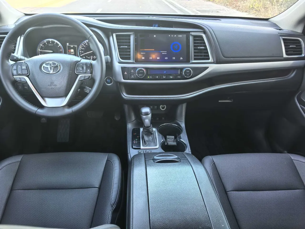 Toyota 2021 Highlander 2.0T 4-wheel drive deluxe 7-seat automatic gear 4