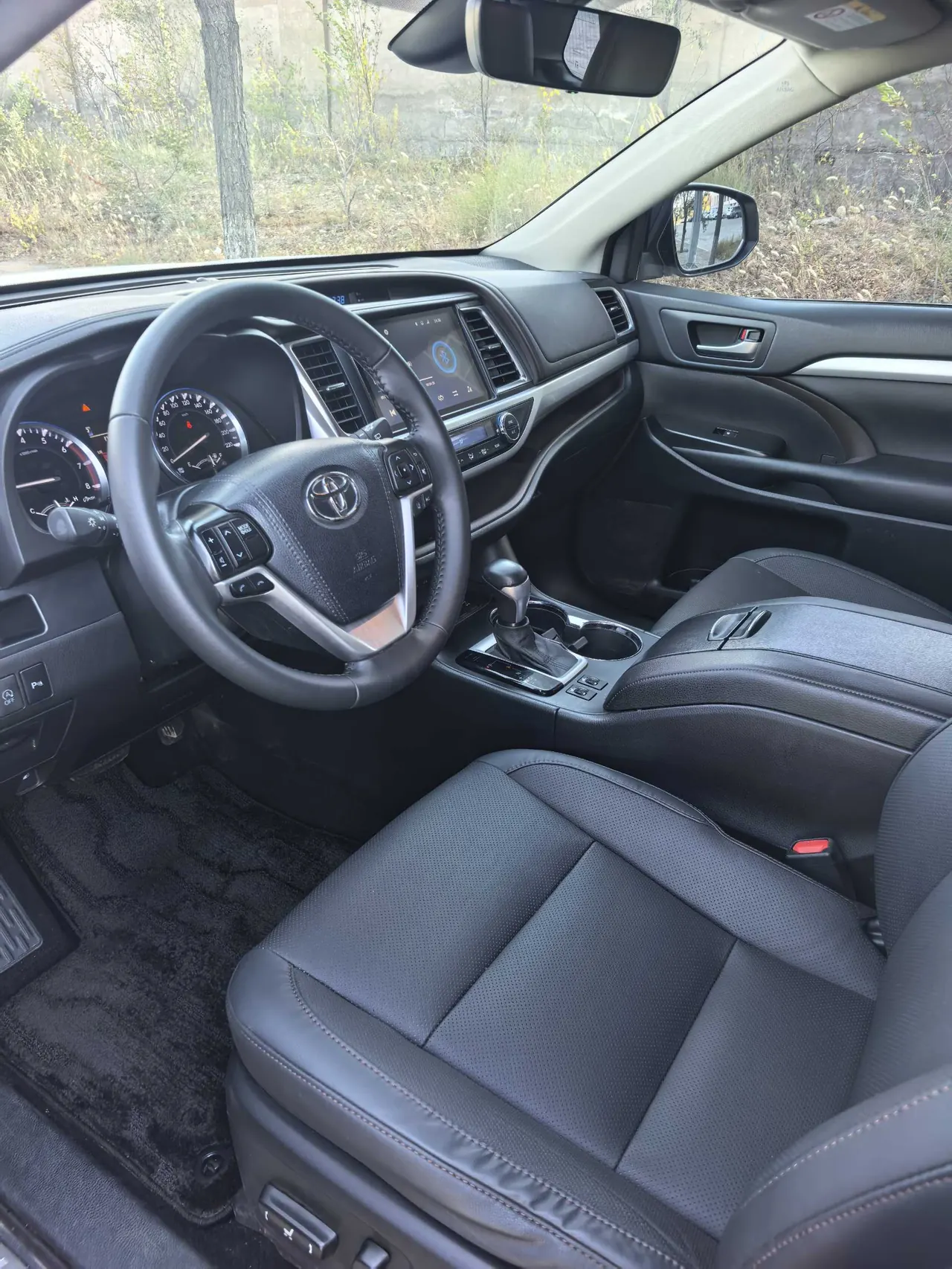 Toyota 2021 Highlander 2.0T 4-wheel drive deluxe 7-seat automatic gear 5