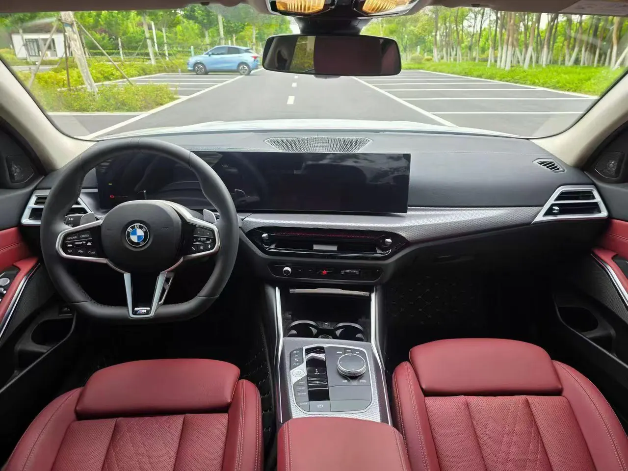 BMW 3 Series 2026 330Li 2.0T M Sports Obsidian Night Suit Automatic Gear 5