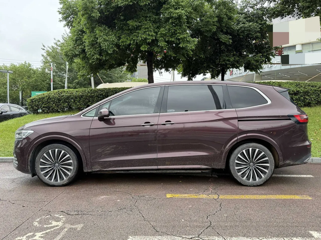 Volkswagen 2022 models of Viran (Viloran) 2.0TSI 330TSI Deluxe Edition Automatic Gear 2