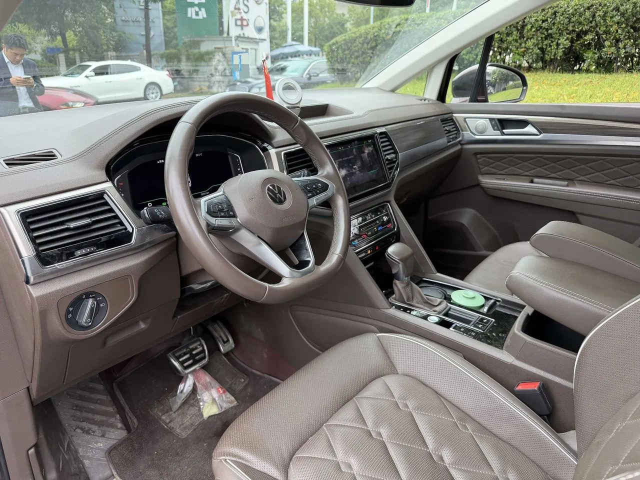 Volkswagen 2022 models of Viran (Viloran) 2.0TSI 330TSI Deluxe Edition Automatic Gear 3