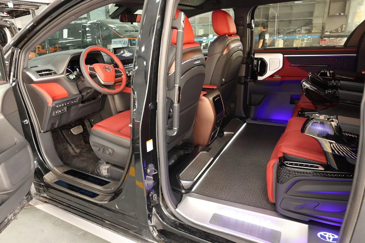Toyota 2026 Grevia HYBRID 2.5 Stepless Comfort Edition Automatic Transmission 6