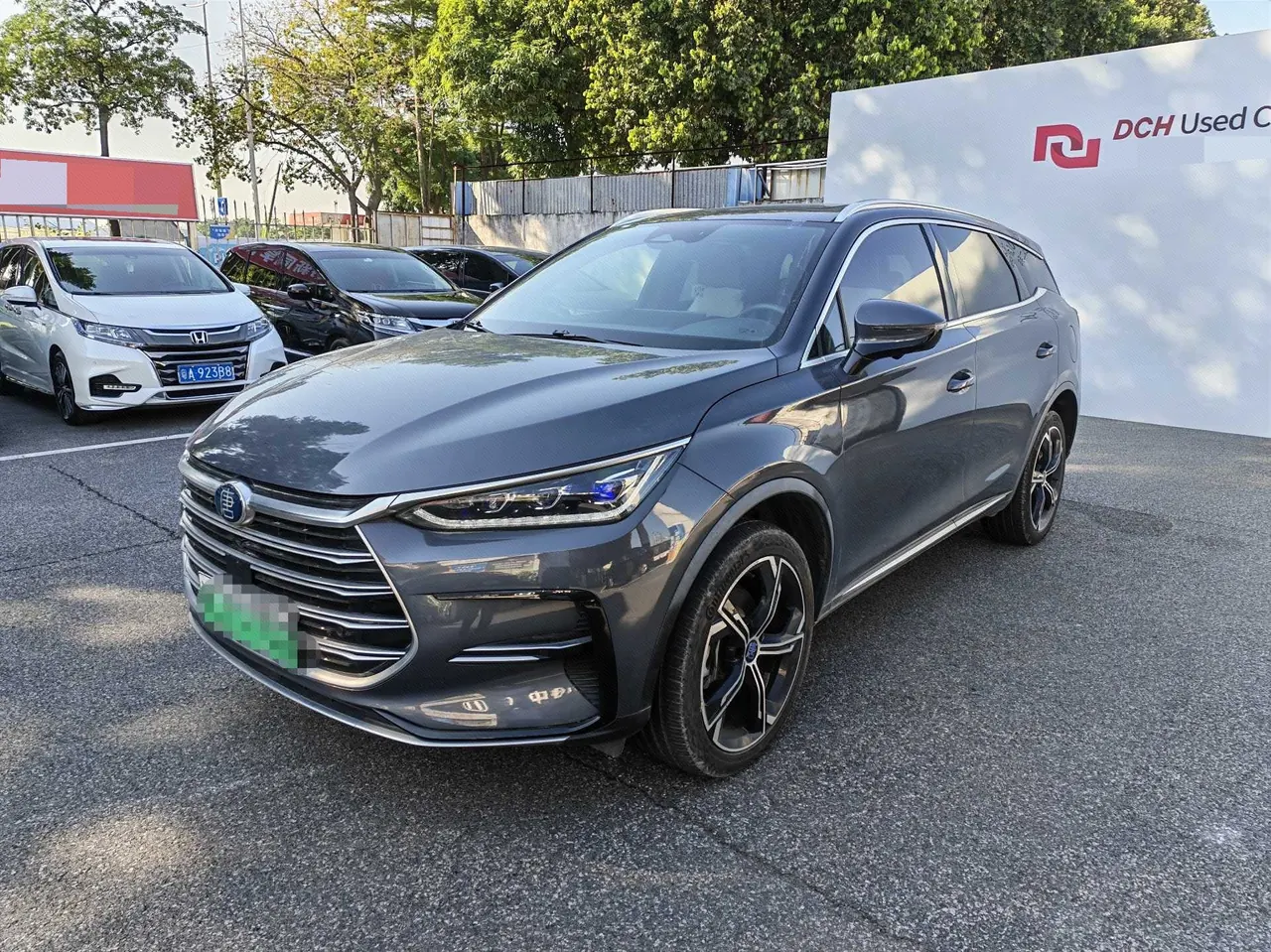 Open image lightbox: BYD Tang New Energy 2021 Tang DM-i 1.5T Stepless 112KM Honorable Automatic Gear
