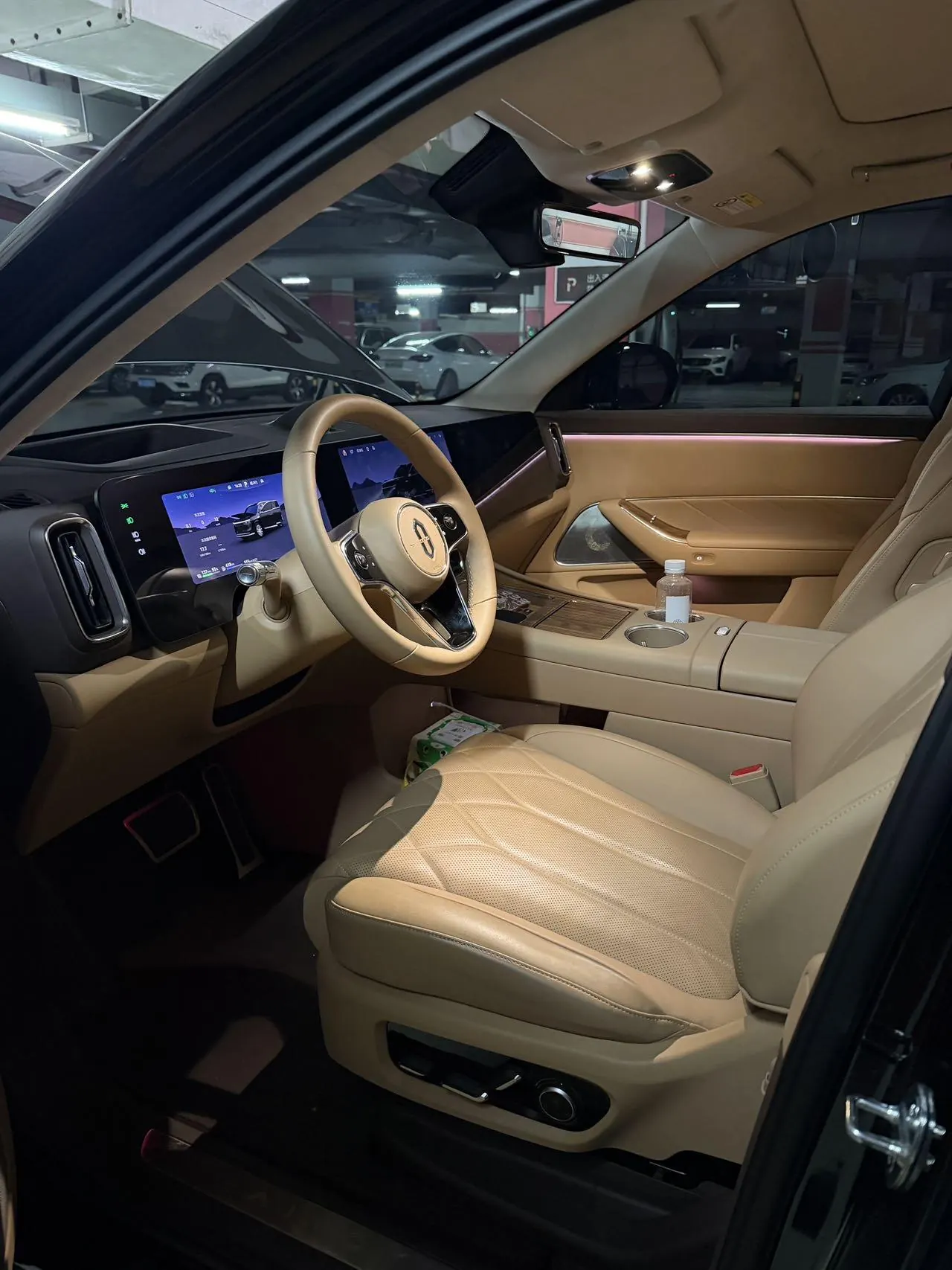 AITO 2025 AITO M8 Max Edition 53.4kWh 6-seat Edition Automatic Gear 4