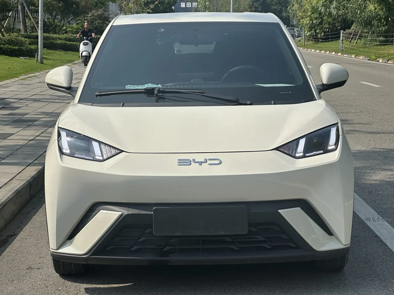 BYD 2024 Seagull Glory Edition 405km Flying Edition Automatic Gear 2