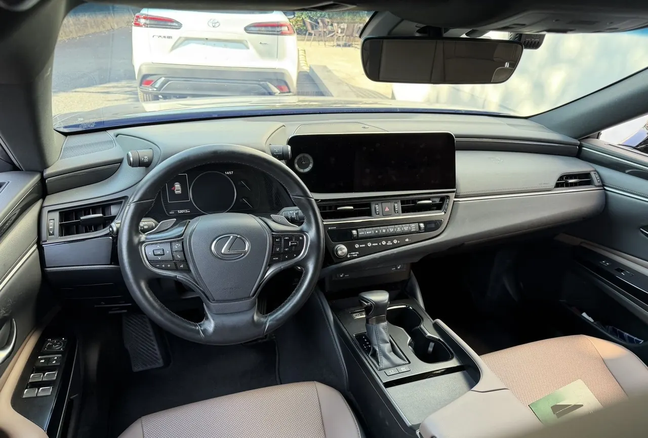 Lexus ES (Imported) 2022 ES300h 2.5 Stepless Excellence Edition Automatic Gear 5