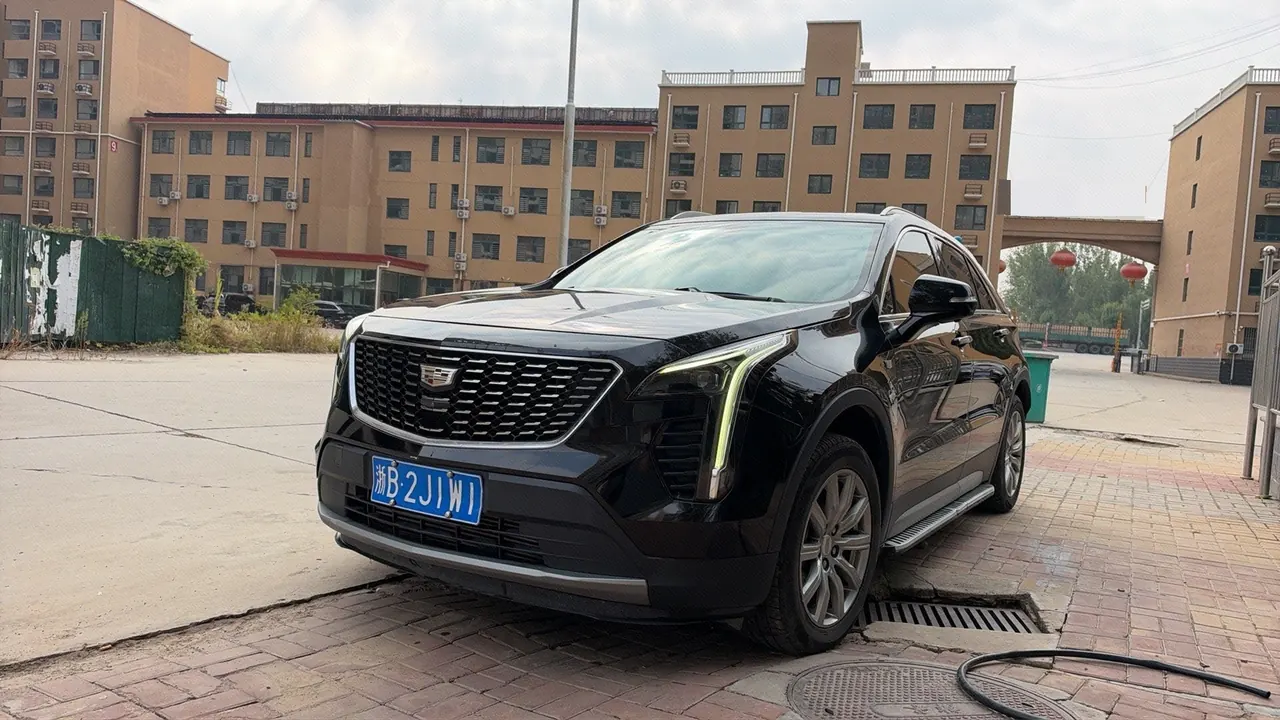 Cadillac 2020 XT4 2.0T 28T Two-Drive Luxury (Modified) Automatic Gear - View 1