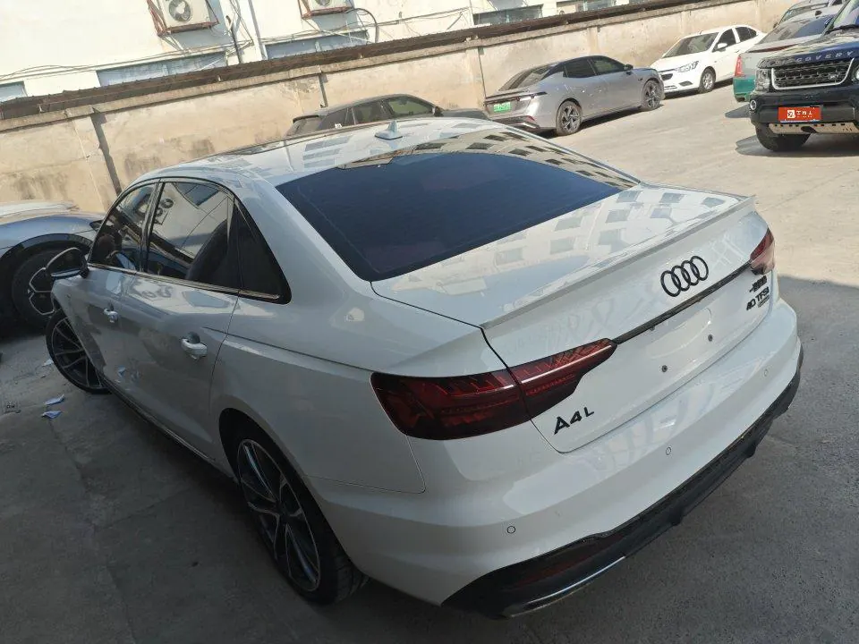 Audi 2023 A4L 2.0TFSI 40TFSI Quattro Deluxe Dynamic Automatic 5