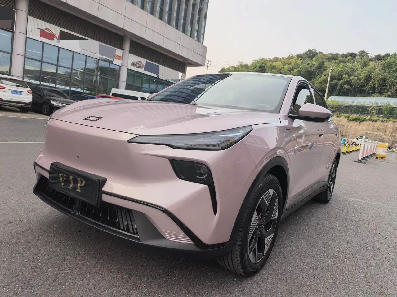 Bestune 2025 Yueyi 03 565km Premium Edition Automatic Gear - View 1
