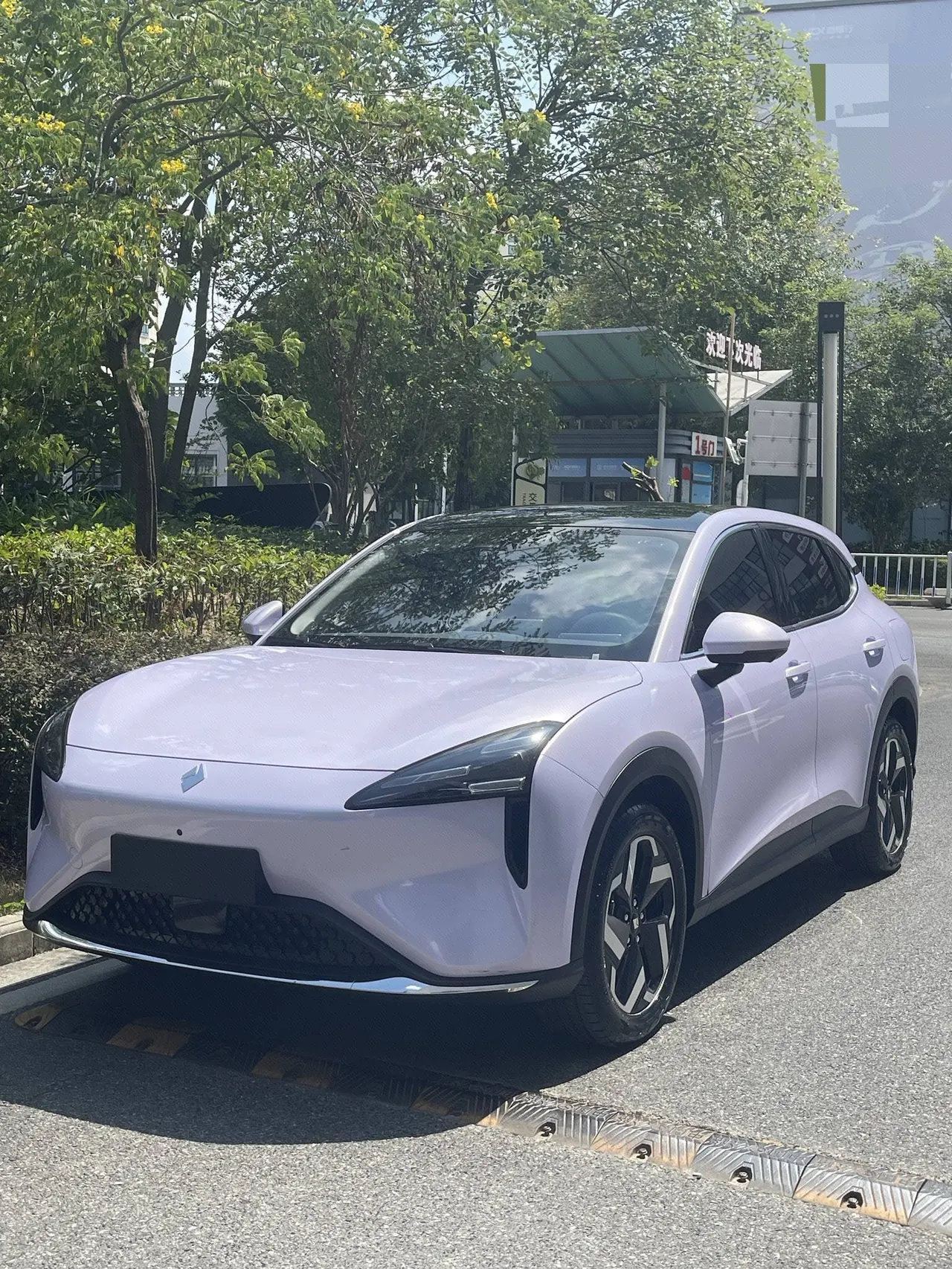 BaoJun 2026 Cloud Sea 600km Pure Electric Edition Automatic Gear - View 1